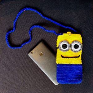 Crochet Minions Mobile Bag
