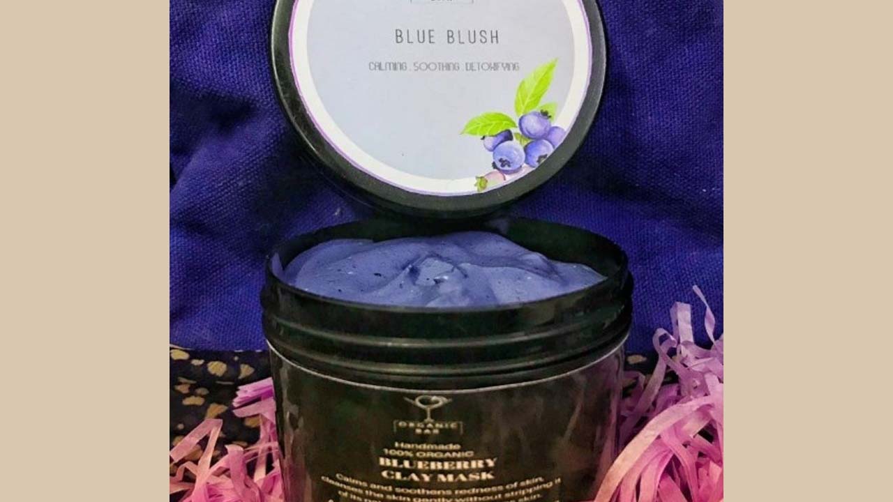 Blue Blush Blueberry Clay Mask