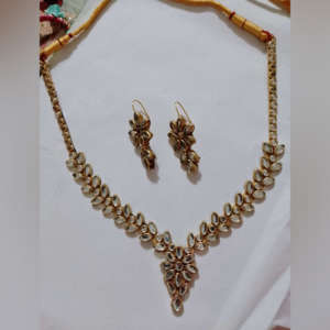 Kundan drop necklace set