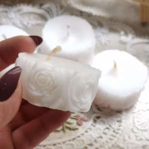 Scented Round Rose Candle